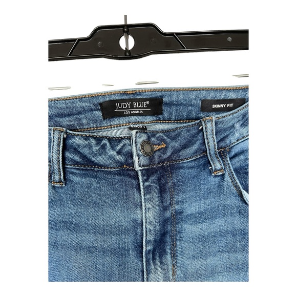 Judy Blue Frayed Hem Distressed Ankle Jeans Size 13/31 - Picture 6 of 7